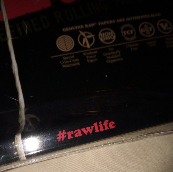 RAW Rolling Papers Black Metal Rolling Tray BRAND NEW 11” x 7” Organic Hemp - Picture 5 of 7
